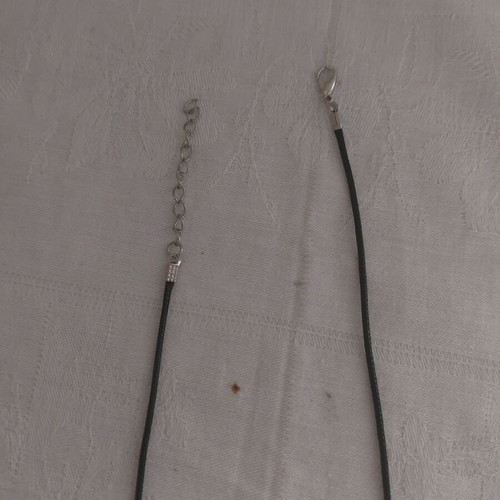 PU leather necklace like new, black and white, 45 cm + 5 cm extension