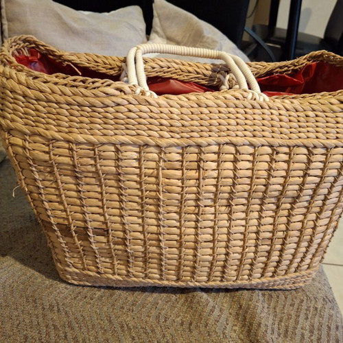 Straw beach bag used, sturdy hand-held
