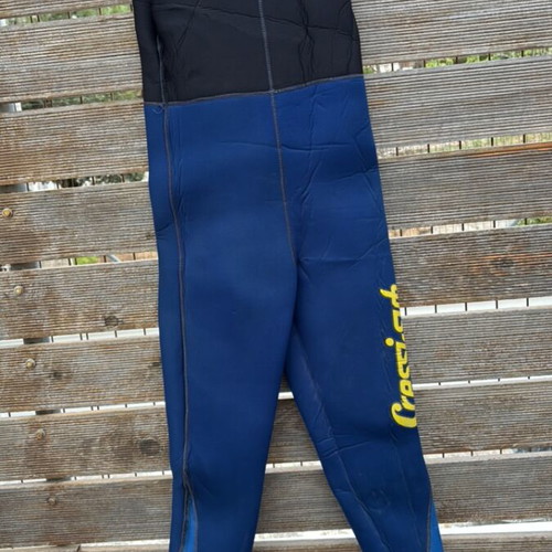 Mares 5mm women's two-piece wetsuit used XS