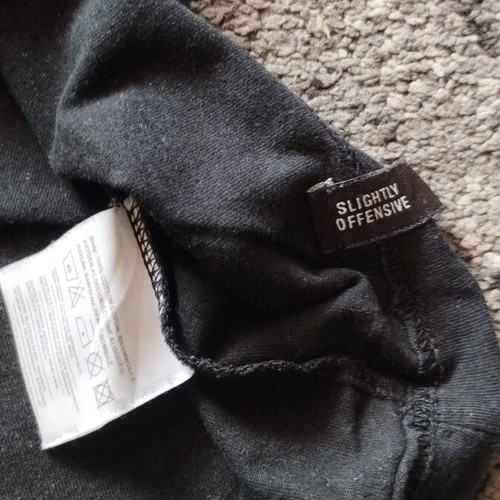 Slightly Offensive/18 T Shirt M Used Black Cotton