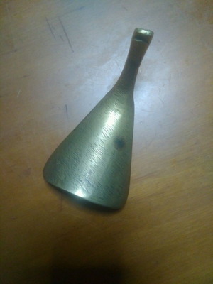 Μπρούτζινο κόκκαλο παπουτσιών μεταχειρισμένο, περίπου 1960, μήκους 9 εκ.