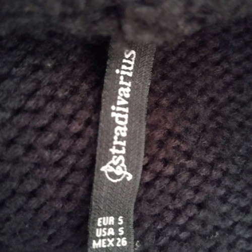 Long knitted cardigan used with leather look Stradivarius black, size S