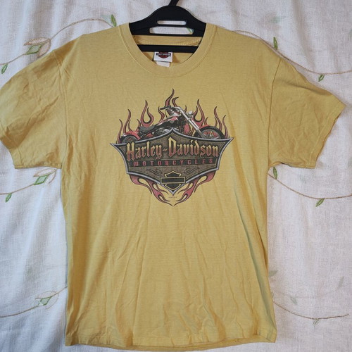 Harley-Davidson T-shirt used, men's size M/L, vintage mustard color