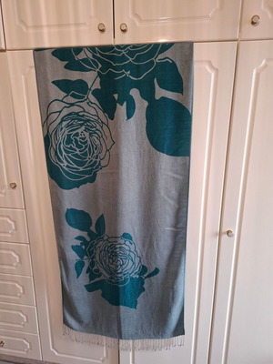 Green floral scarf used with silver pattern