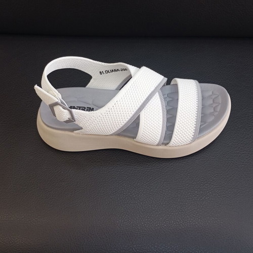 Antrin white platform sandals new with box