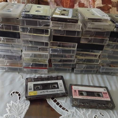 Ακουστικές κασέτες μεταχειρισμένες, σετ 52 με διάφορους Τούρκους και άλλους τραγουδιστές