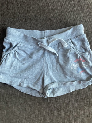 H&M shorts used size 8-9 years with pockets