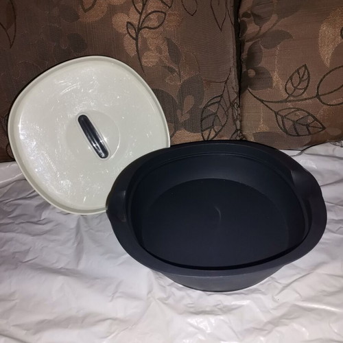 Tupperware container 1 liter new