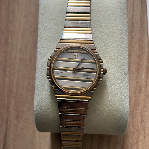 Herma Paris women's watch used, gold color, battery needed
