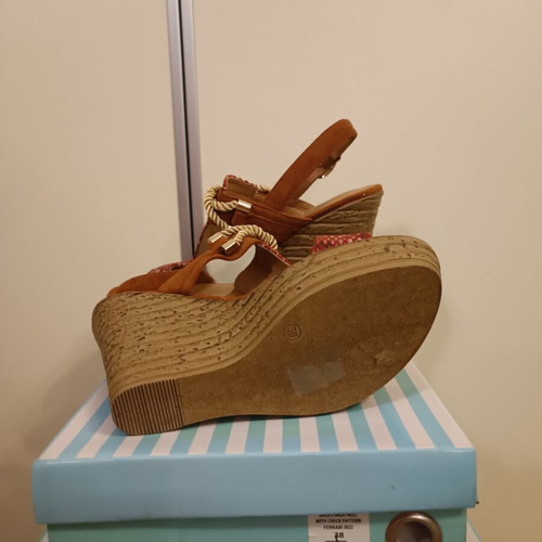 Axel platform sandals new, size 38, red