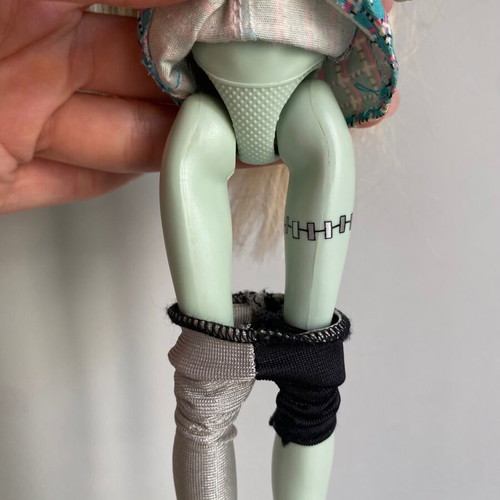 Monster High School's Out Frankie Stein doll 2011 used