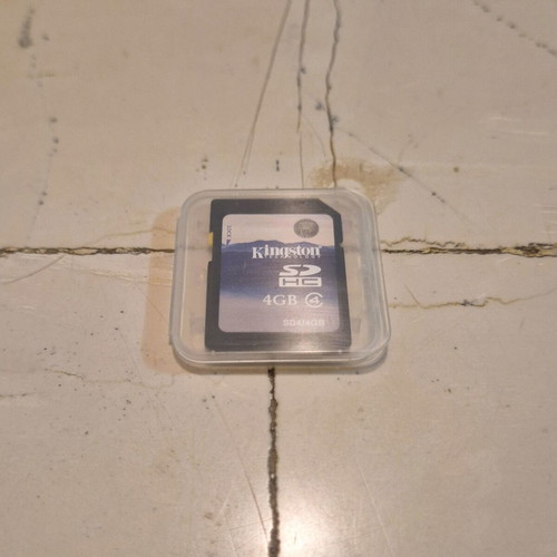 Kingston SD Card 4GB like new