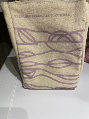 Stefania Frangista x Korres toiletry bag like new