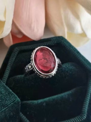 Retro ring with red stone and silver plating, size 57