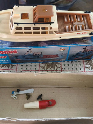 Plastic Cruiser Myconos toy by Lyra Toys used
