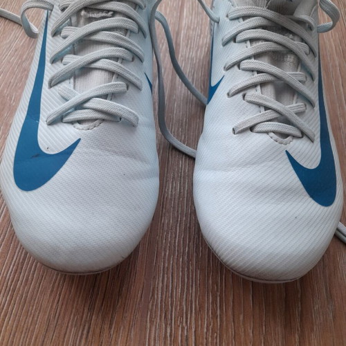 Nike football shoes size 32, blue