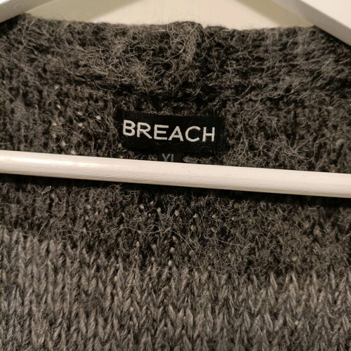 Breach women's knitted vest XL like new, gray and black