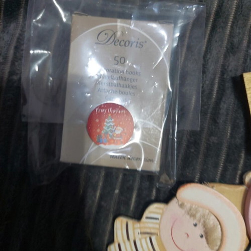 Christmas Wooden Ornament Set like new with vintage style