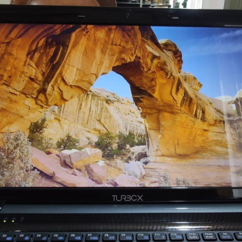Turbo-X laptop 15.6" 1.7GHz AMD 4GB RAM 500GB HDD like new