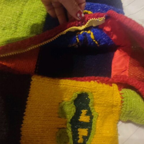 Hand knitted wool sweater with zipper and car decoration, new, for 3-year-old child