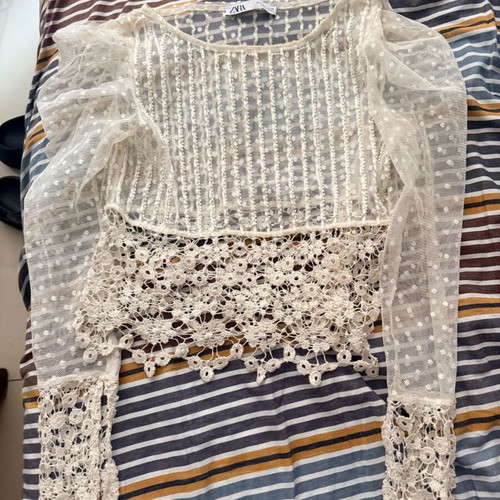 Zara top like new, small, white and beige
