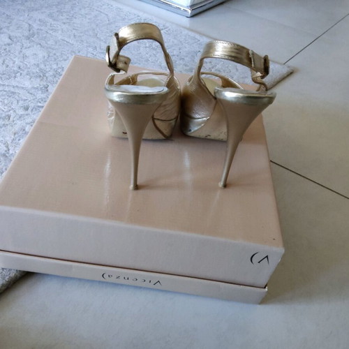 Peep-toe sandals used, gold color, size 37, genuine leather