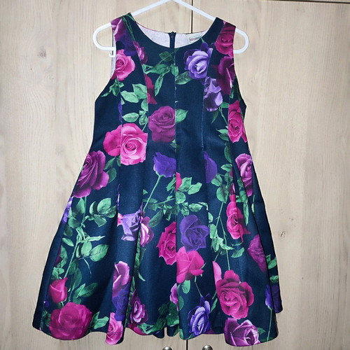 Matoufrance girls' party dress size 6 like new