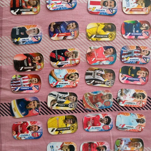 Metal tags Champions League 2017, pack of 54 plus 4 from other years