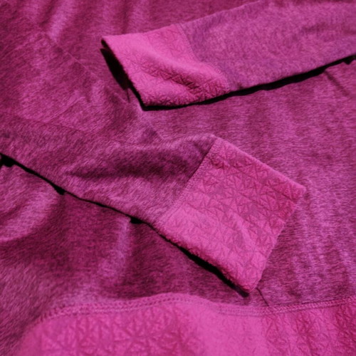 Wed'ze sports shirt like new, thin and warm fabric