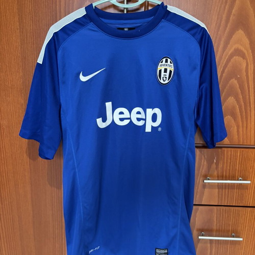 Juventus Fc Jersey new, size Large