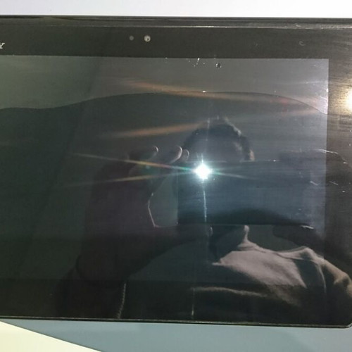 Sony Xperia S tablet used, screen damaged with accessories