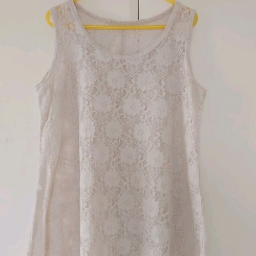 Beige lace blouse long like new, one size