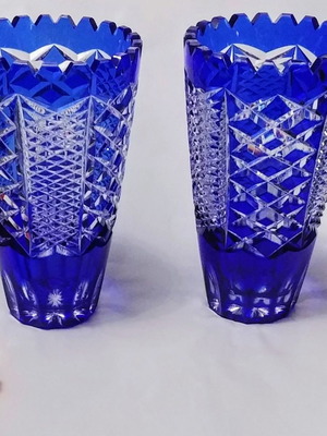 Zegary Vase 18.5 Ekb. Lausitzer/Imperlux cobalt blue White crystal Germany 50'-60'.