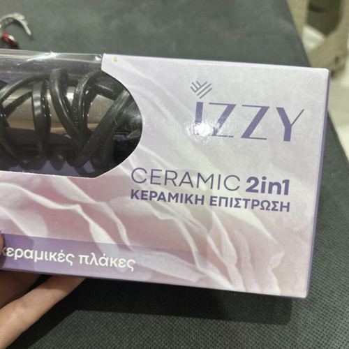 Izzy hair straightener like new