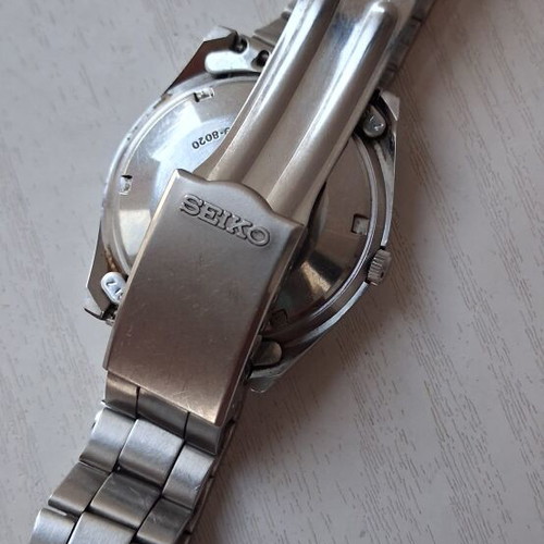 Seiko automatic wristwatch with original domed crystal, grey silver