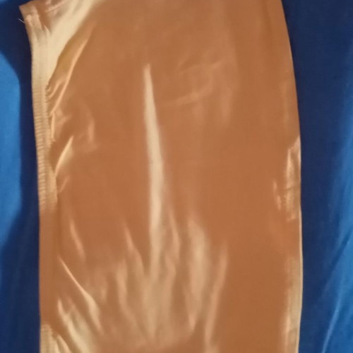 Top used yellow in excellent condition