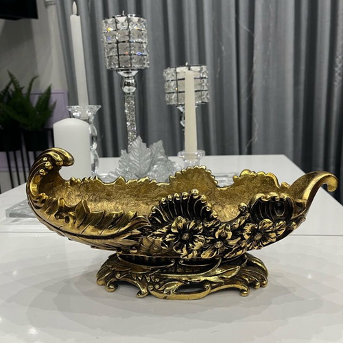 Table decor vintage large used
