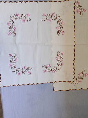 Vintage cream linen table linens set with pink floral cross-stitch embroidery and scalloped edge