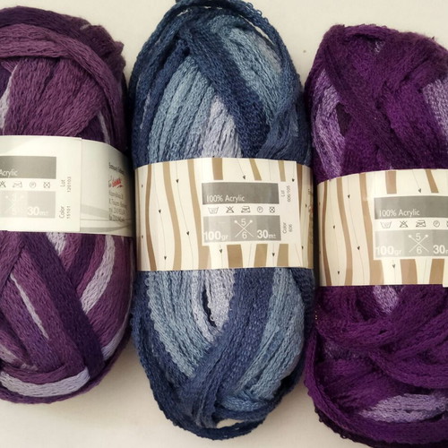 Lama Flamengo and Tango knitting yarn set new, 3 skeins