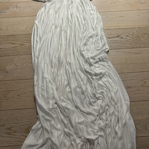 Brigitte Boutique long satin dress one size like new, white