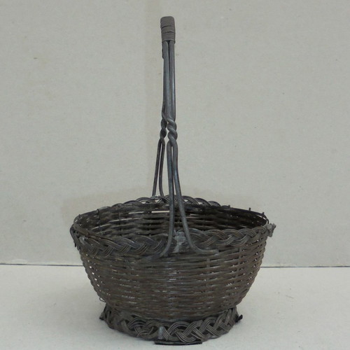 Metal basket like new