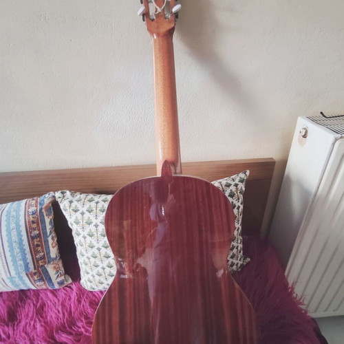 Classic guitar Raimundo Mod.104 used with 2 strings