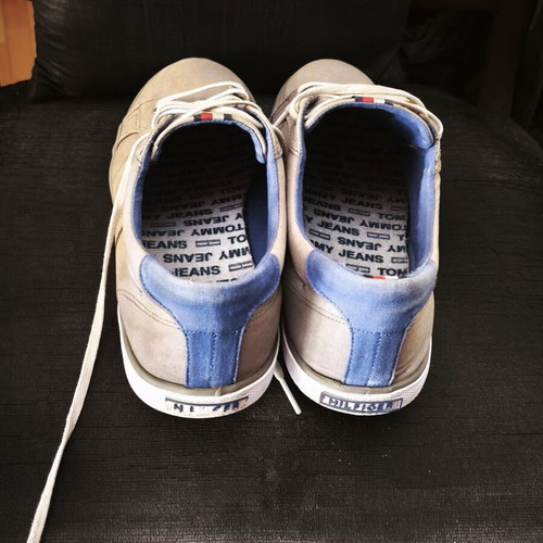 Tommy Hilfiger sneakers like new, size 45, beige
