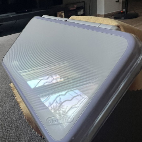 Nintendo New 2DS XL modded, white and lavender