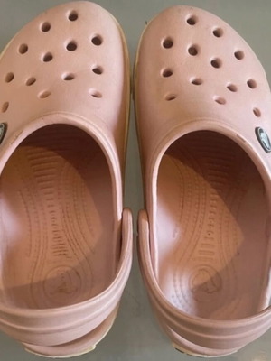 Crocs kids pink iridescent like new, size 30, sandals