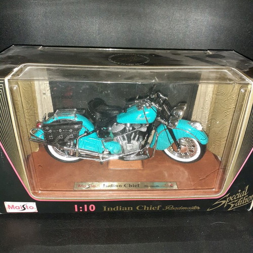 Indian Chief Roadmaster Maisto new 1:10 scale model
