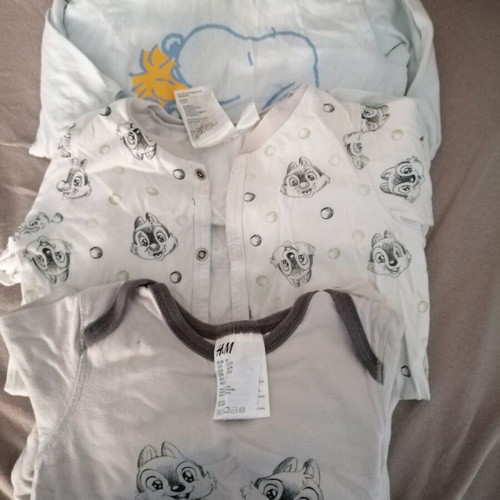 H&M Snoopy and Chip and Dale baby bodysuits used, pack of three 92cm