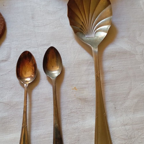 Vintage teaspoons and serving spoon like new, set of 3