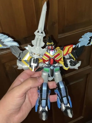 Power Rangers Mystic Force Megazord нов, неизползвана кутия