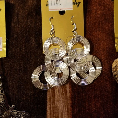 Xp earrings new, pack of 11 pairs